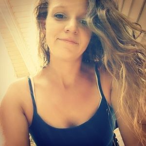 Meet your Posher, Sandi